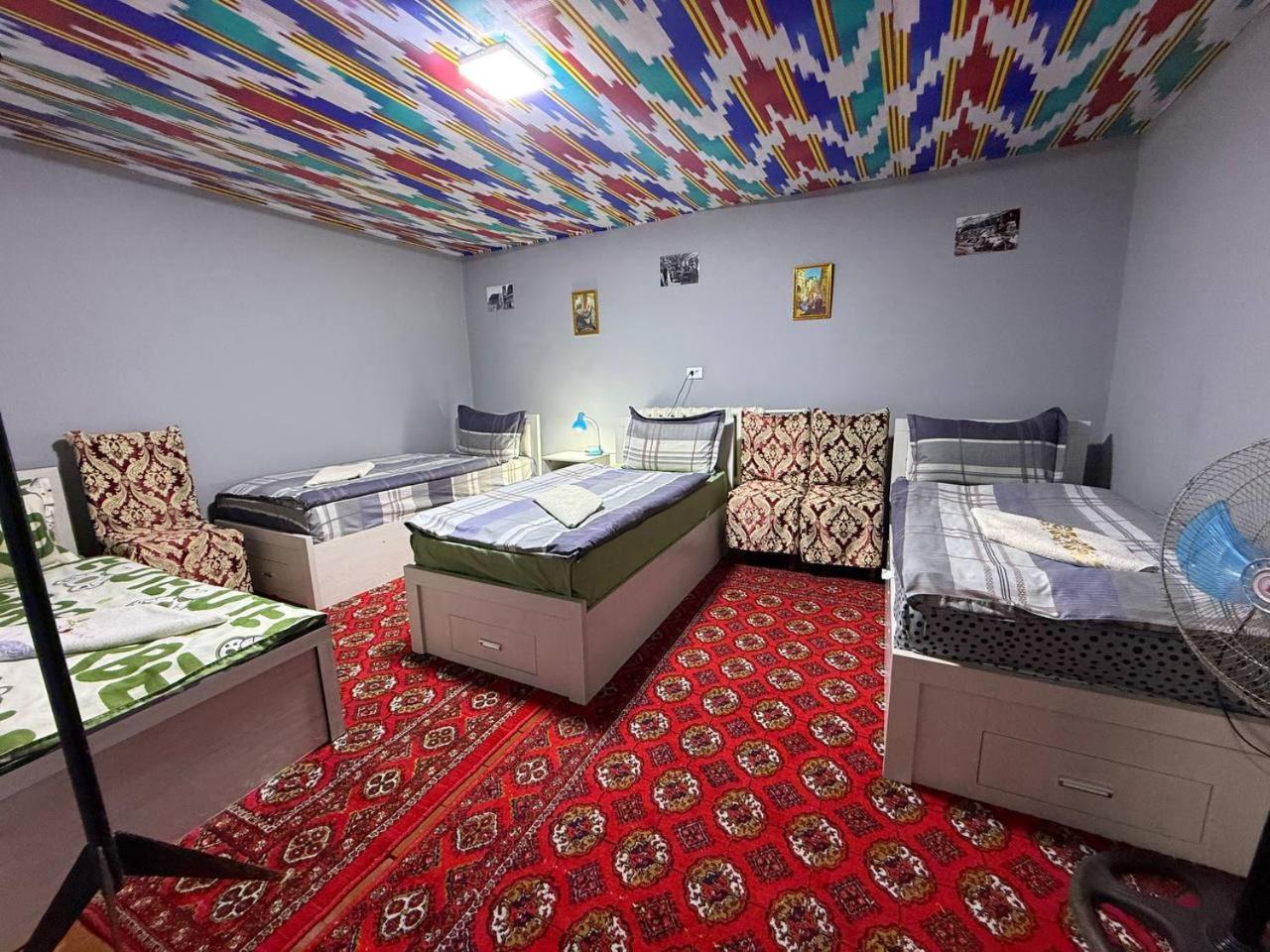 Central Park Hostel 히바 외부 사진